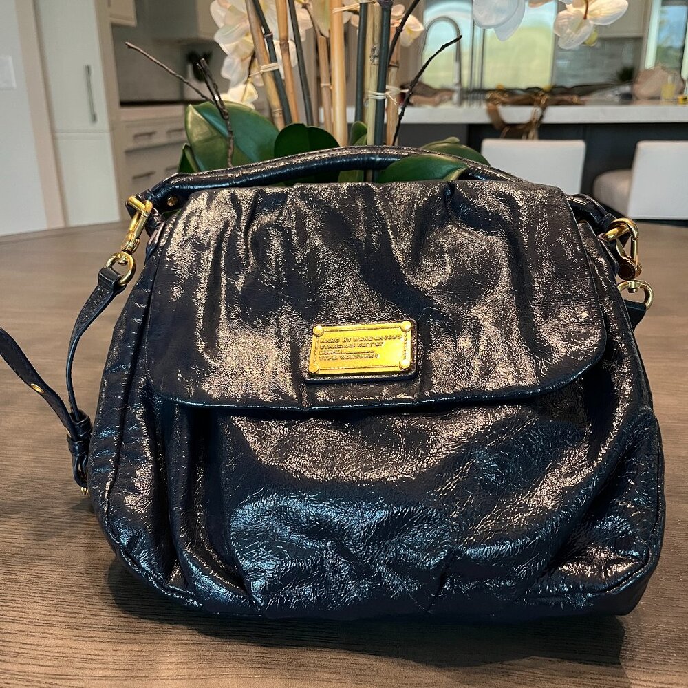 NWT Marc by Marc Jacobs Classic Lil Ukita Bag leather crossbody Handbag.